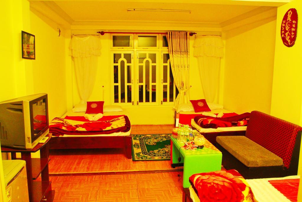 Mai Anh Dao Hotel Da Lat Room photo